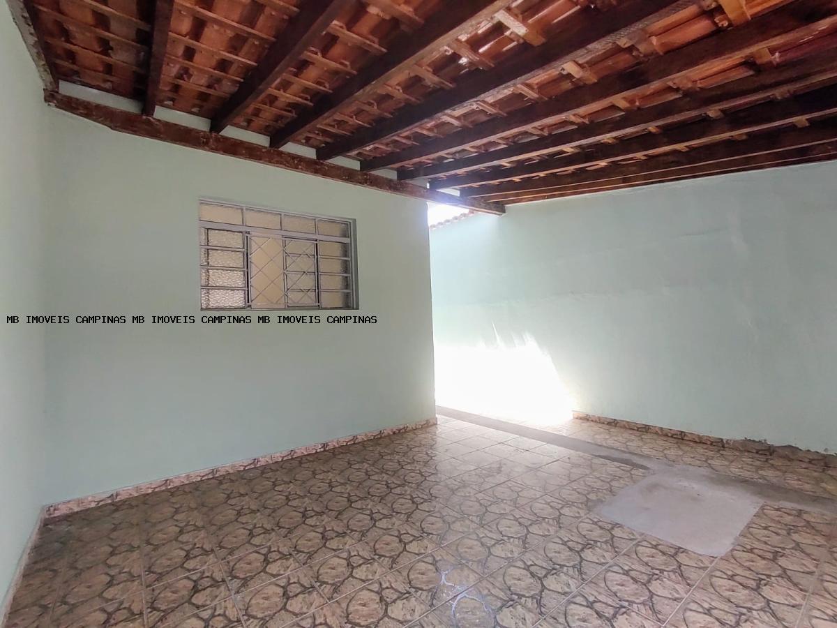 Casa à venda com 3 quartos, 150m² - Foto 1