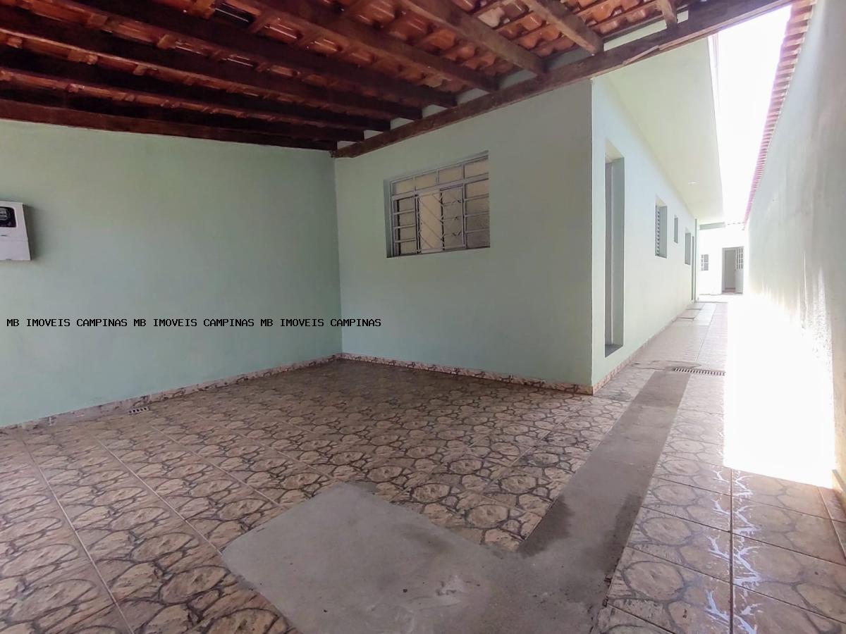 Casa à venda com 3 quartos, 150m² - Foto 2