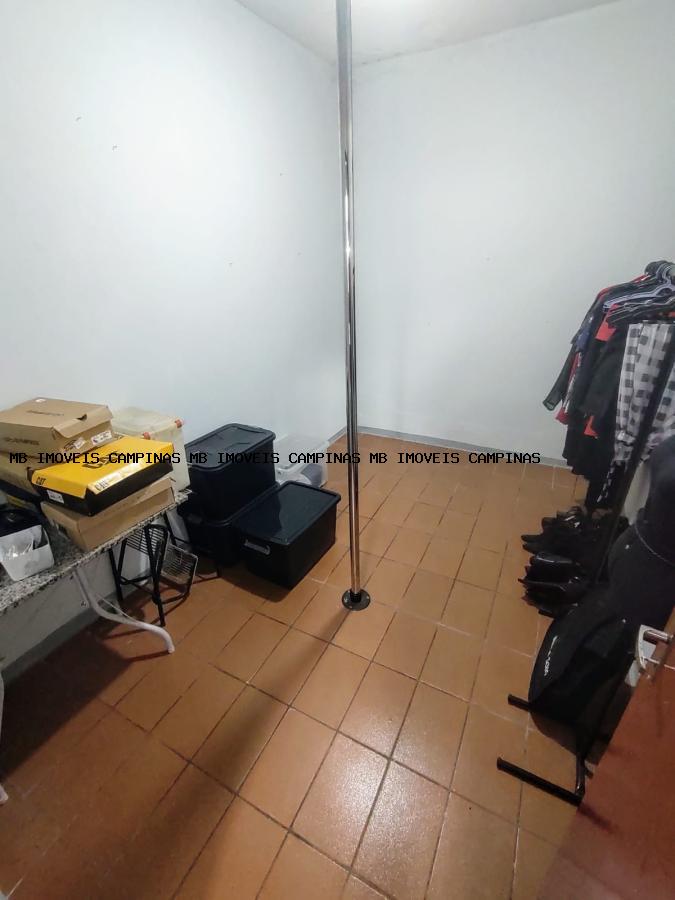 Casa à venda com 3 quartos, 250m² - Foto 6