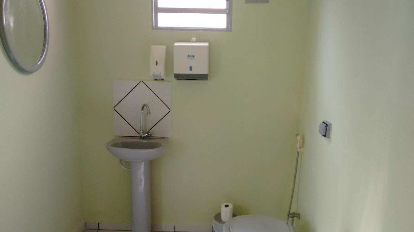 Casa à venda com 3 quartos, 300m² - Foto 2