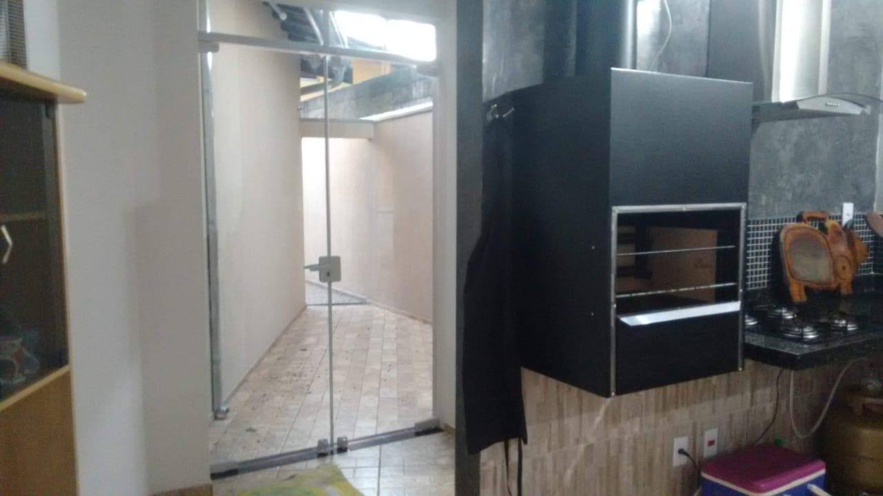 Casa à venda com 3 quartos, 300m² - Foto 17