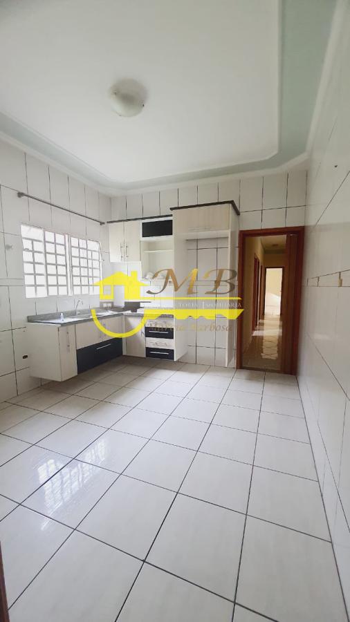 Casa à venda com 3 quartos, 140m² - Foto 4