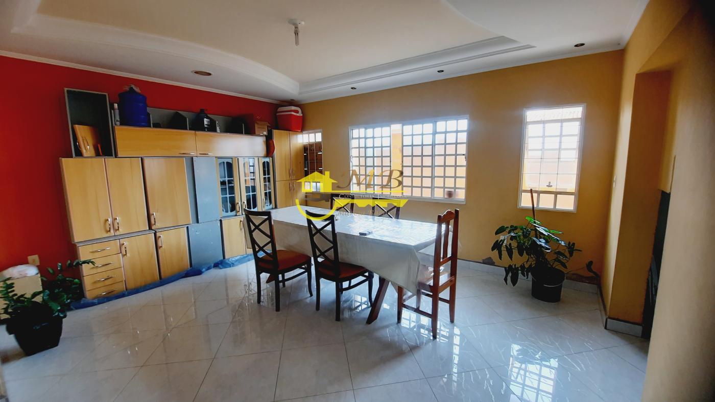 Sobrado à venda com 4 quartos, 180m² - Foto 4