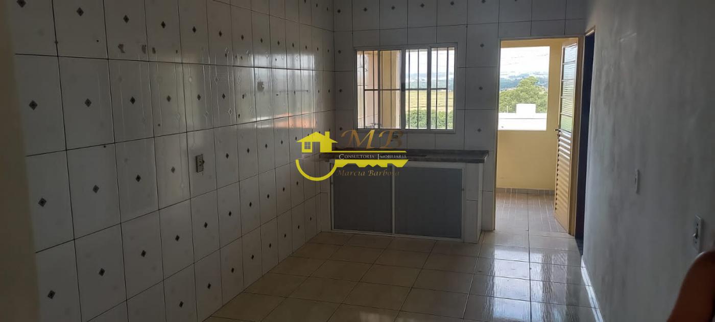 Casa à venda com 6 quartos, 174m² - Foto 4