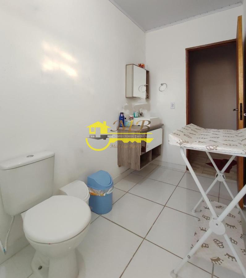 Casa à venda com 6 quartos, 250m² - Foto 11