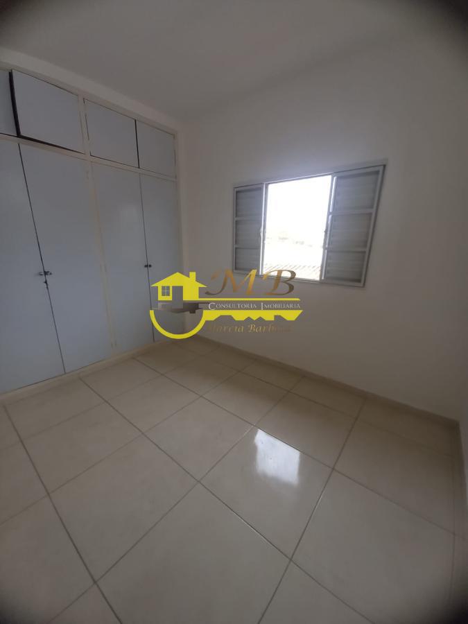 Casa à venda com 3 quartos, 250m² - Foto 7