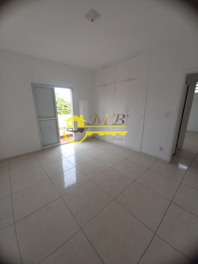 Casa à venda com 3 quartos, 250m² - Foto 9