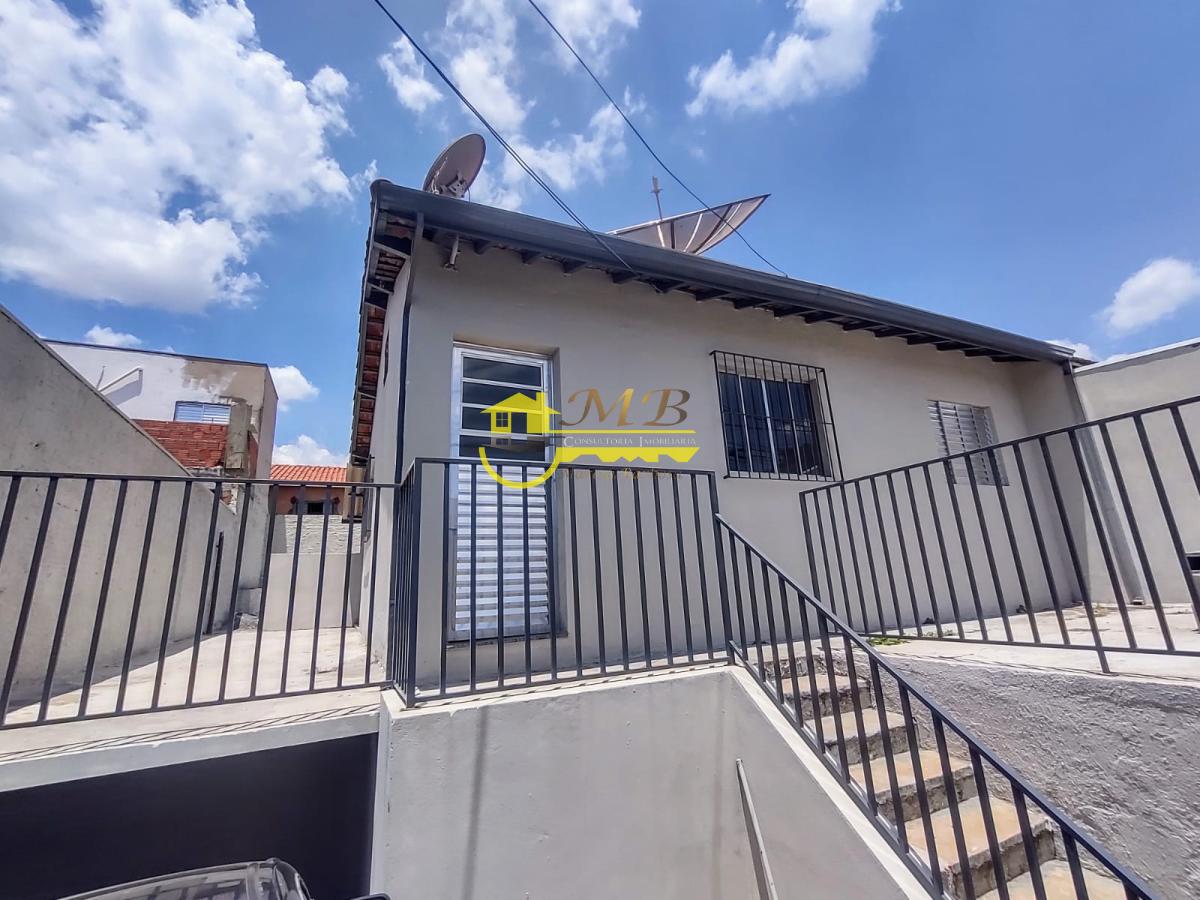 Casa à venda com 2 quartos, 250m² - Foto 1