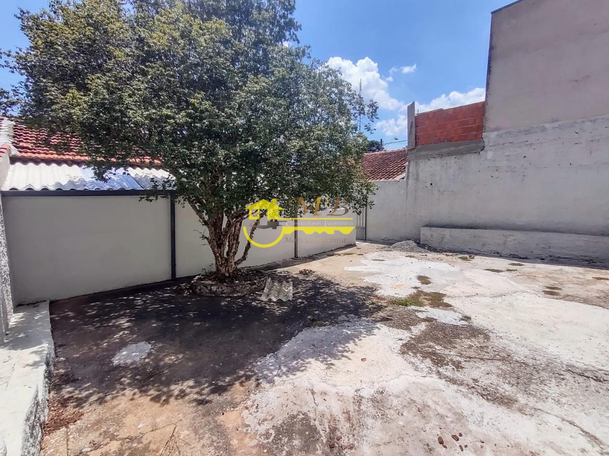 Casa à venda com 2 quartos, 250m² - Foto 17