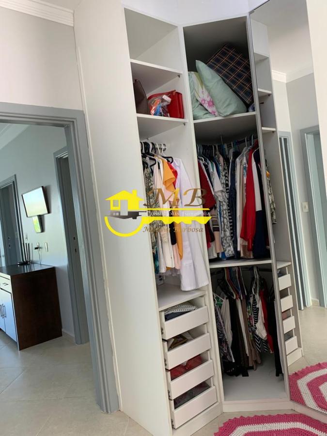 Casa de Condomínio à venda com 3 quartos, 300m² - Foto 18