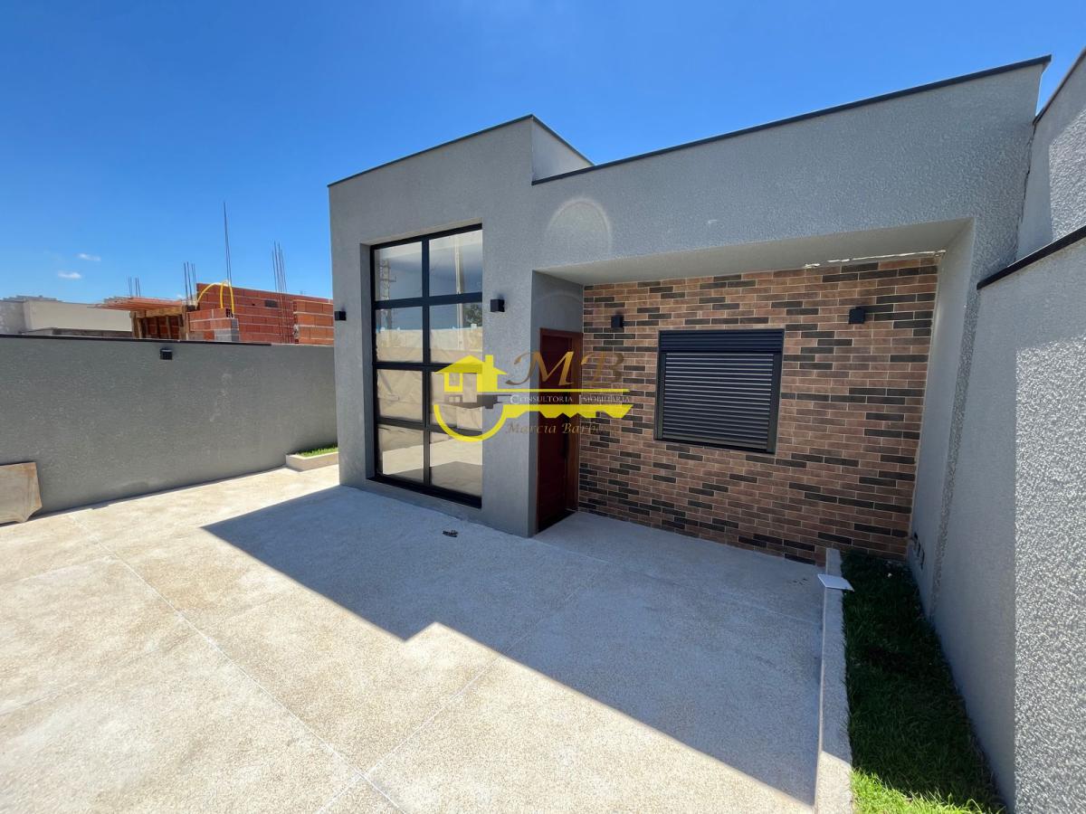 Casa à venda com 3 quartos, 206m² - Foto 1