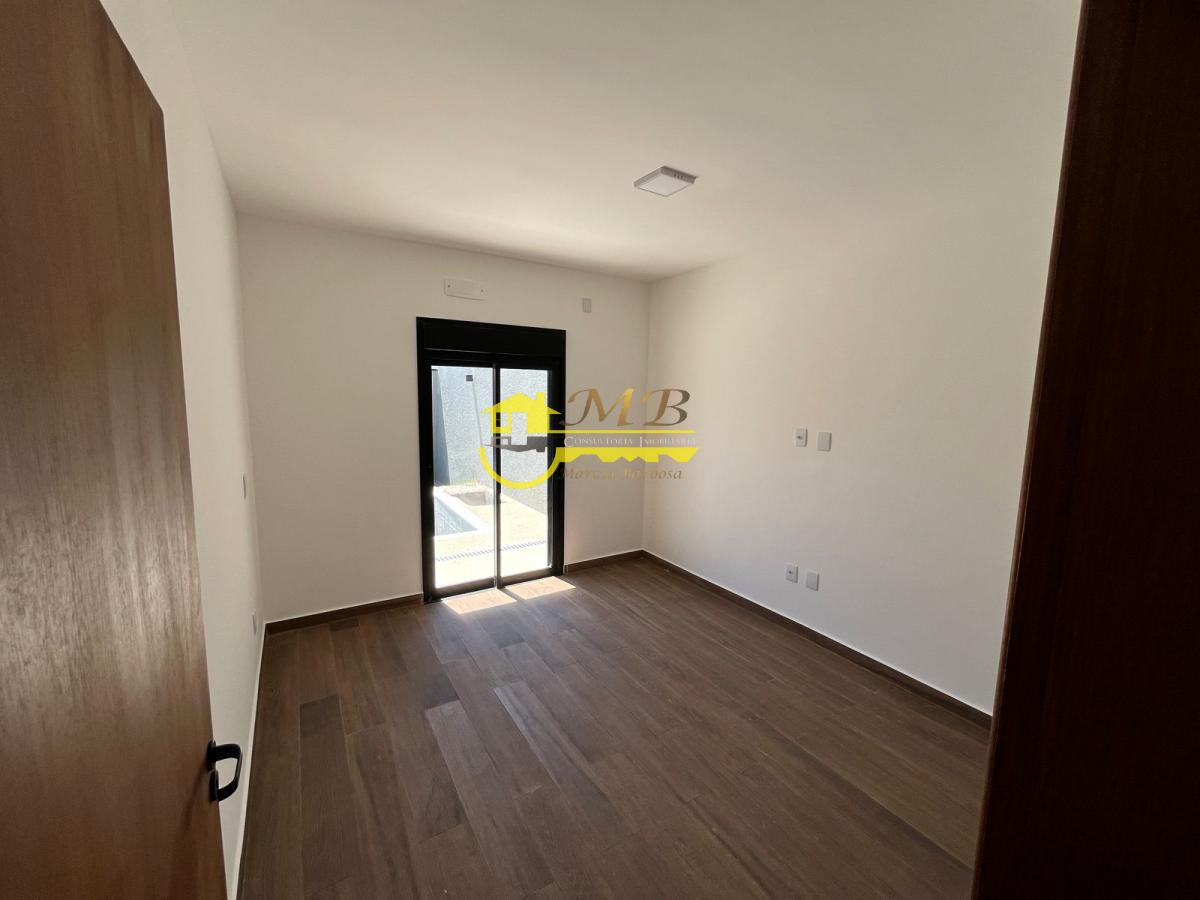 Casa à venda com 3 quartos, 206m² - Foto 7