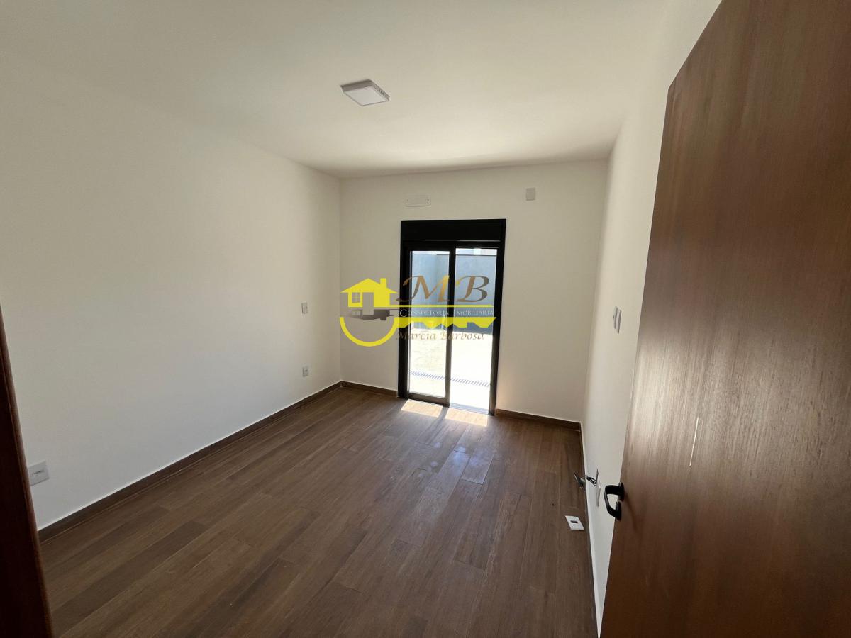 Casa à venda com 3 quartos, 206m² - Foto 5