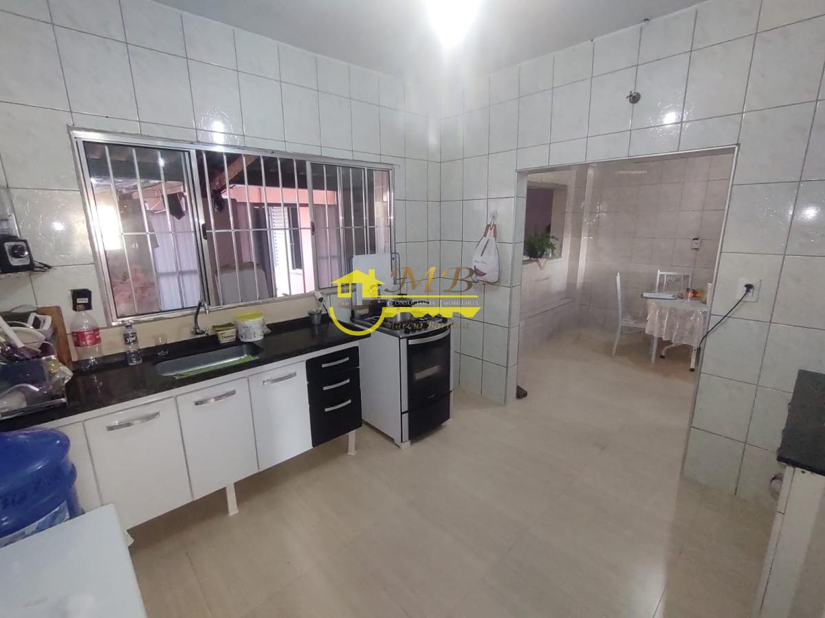 Casa à venda com 4 quartos, 250m² - Foto 5