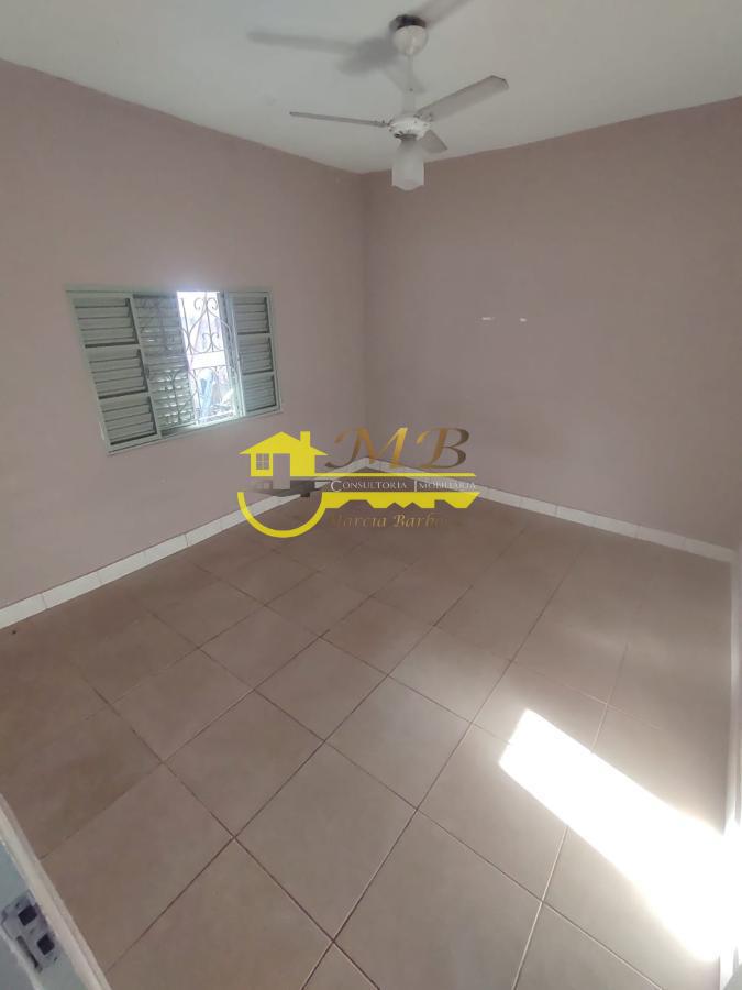 Casa à venda com 4 quartos, 250m² - Foto 12