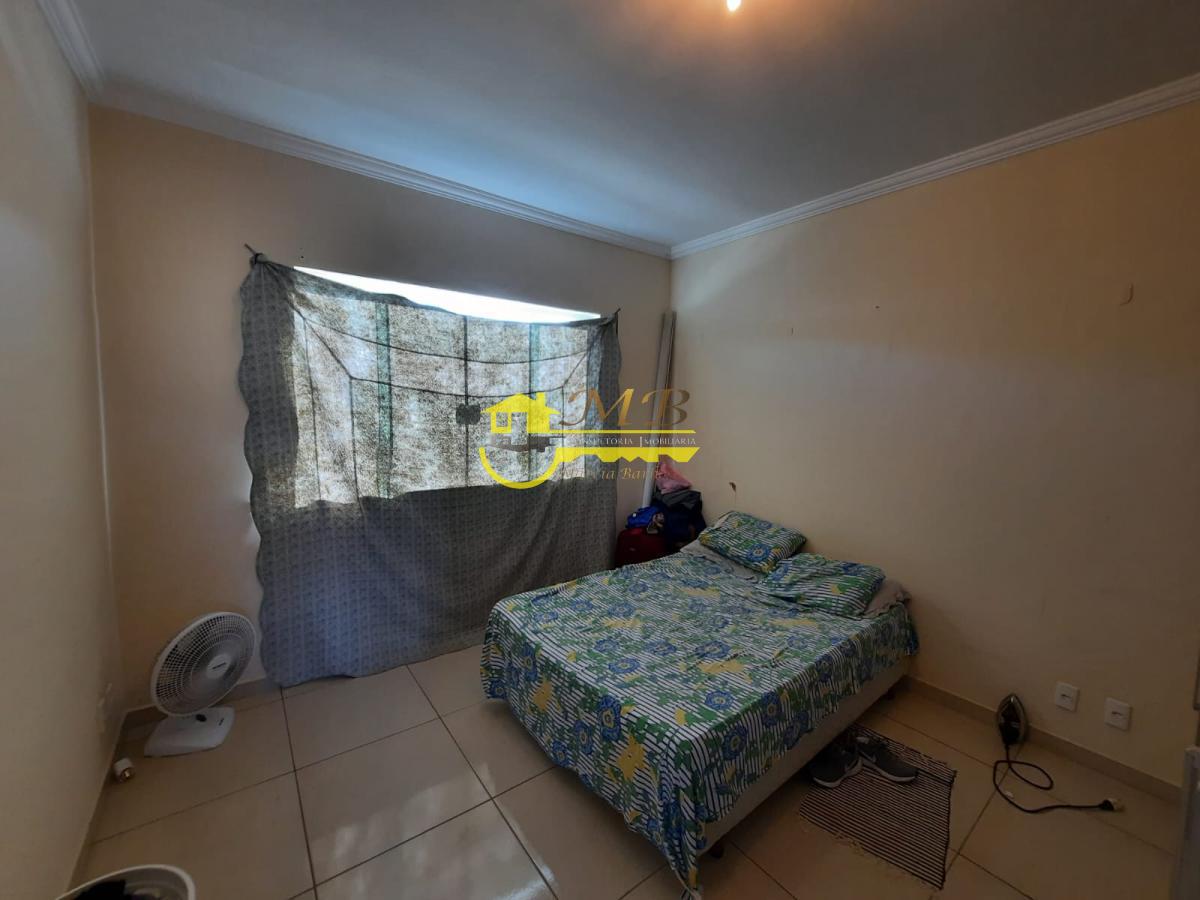 Casa à venda com 7 quartos, 250m² - Foto 22