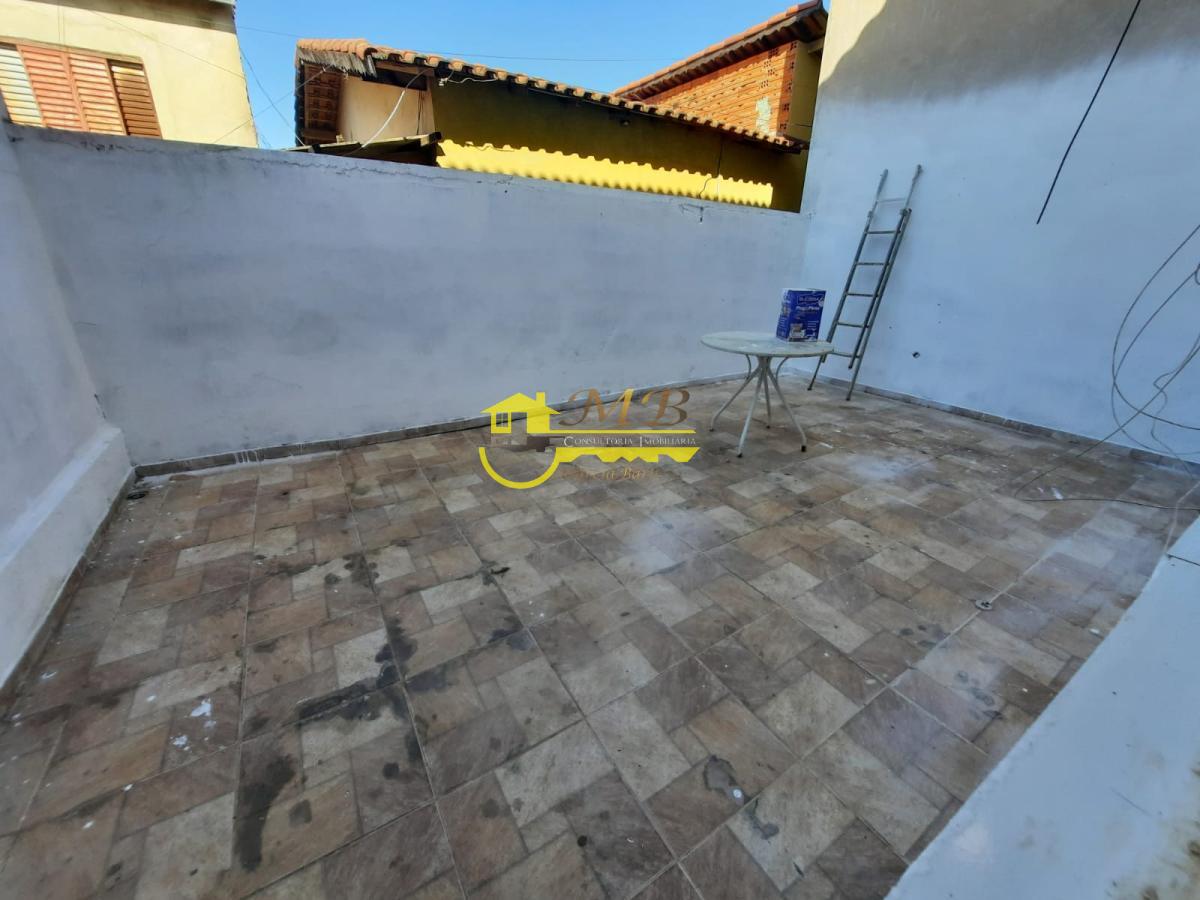 Casa à venda com 7 quartos, 250m² - Foto 25