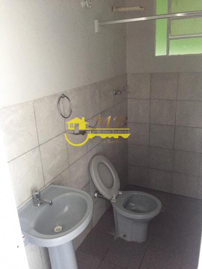 Casa à venda com 2 quartos, 200m² - Foto 10