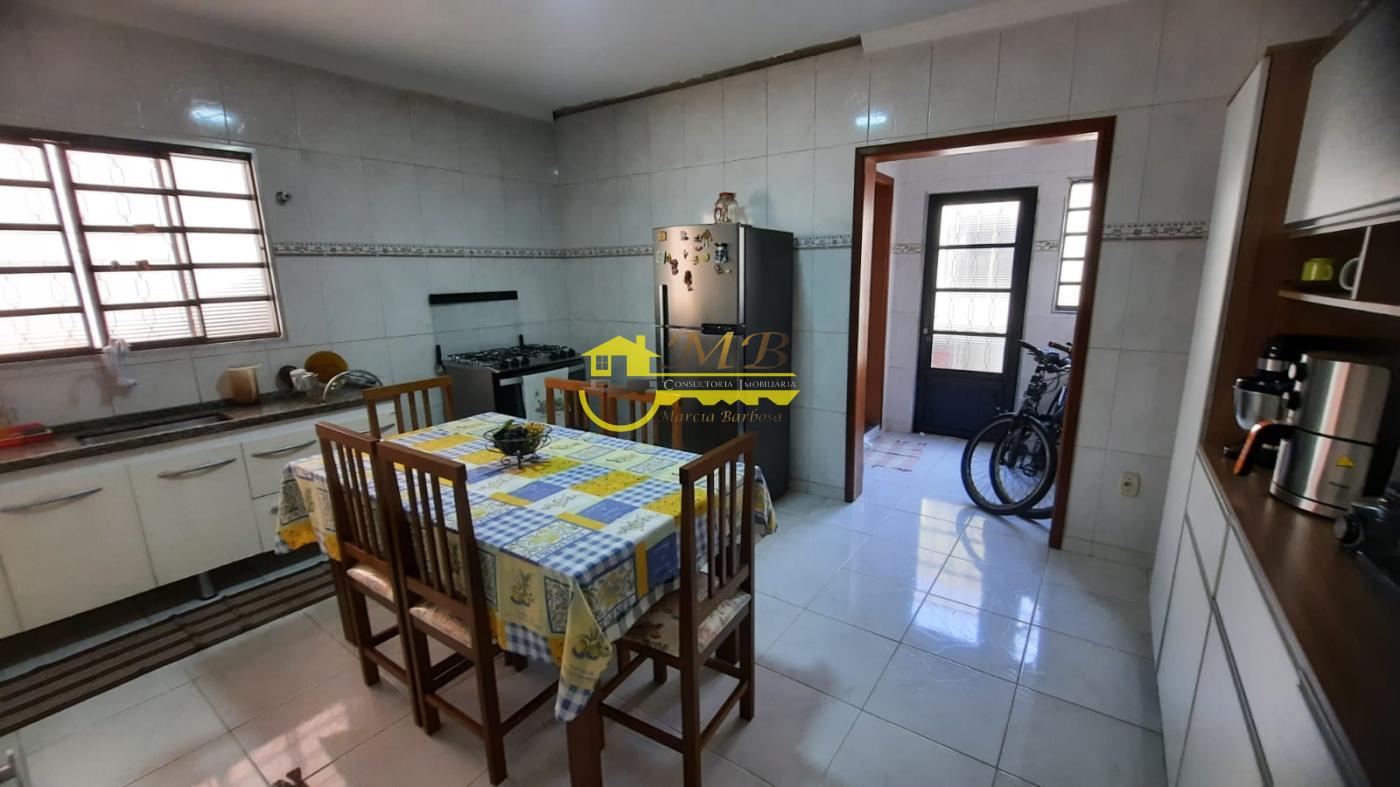 Sobrado à venda com 2 quartos, 126m² - Foto 4