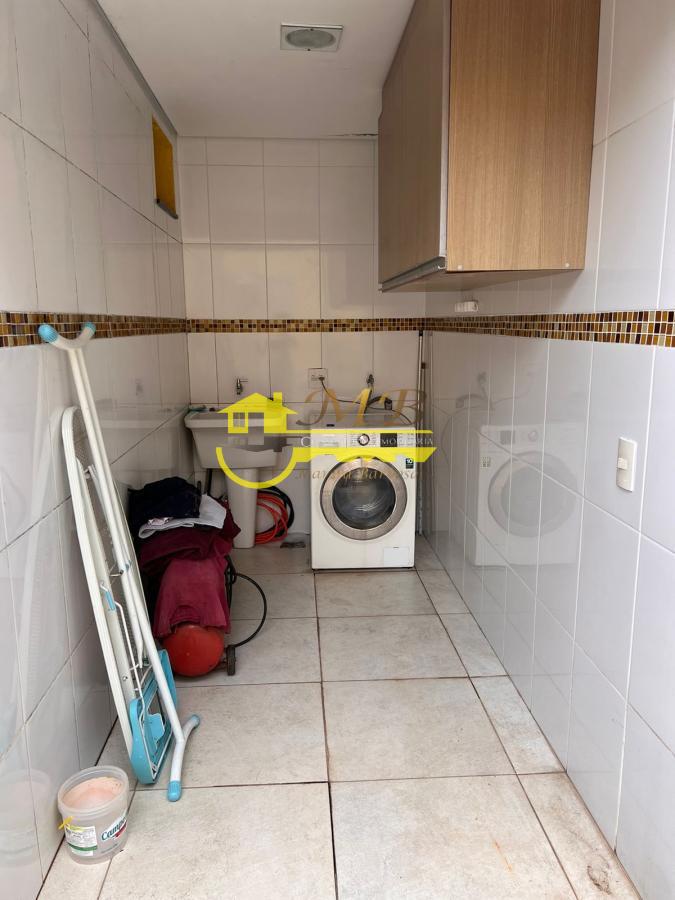 Casa à venda com 3 quartos, 300m² - Foto 10