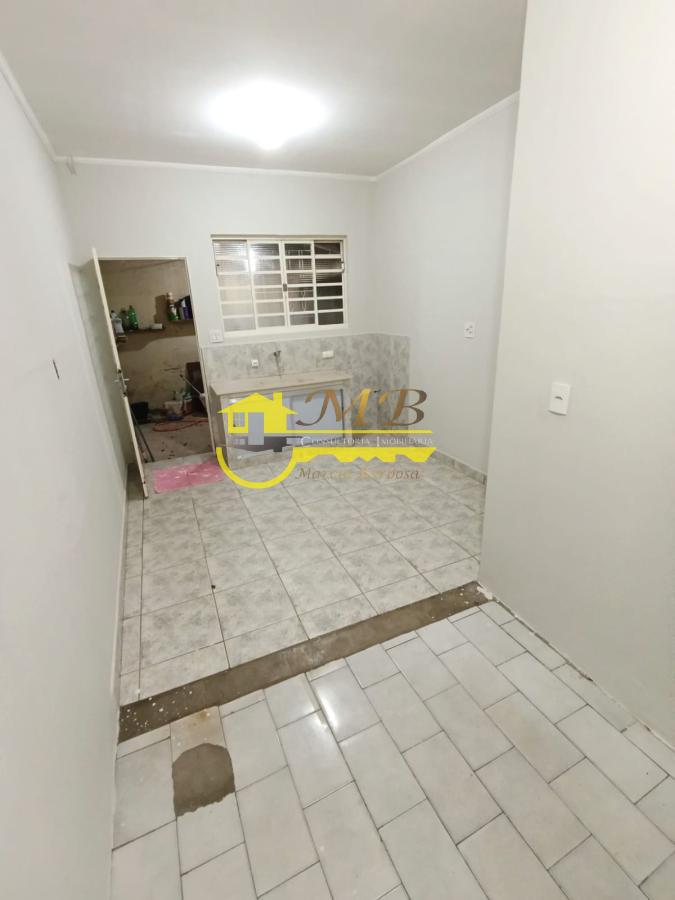 Casa à venda com 2 quartos, 182m² - Foto 11