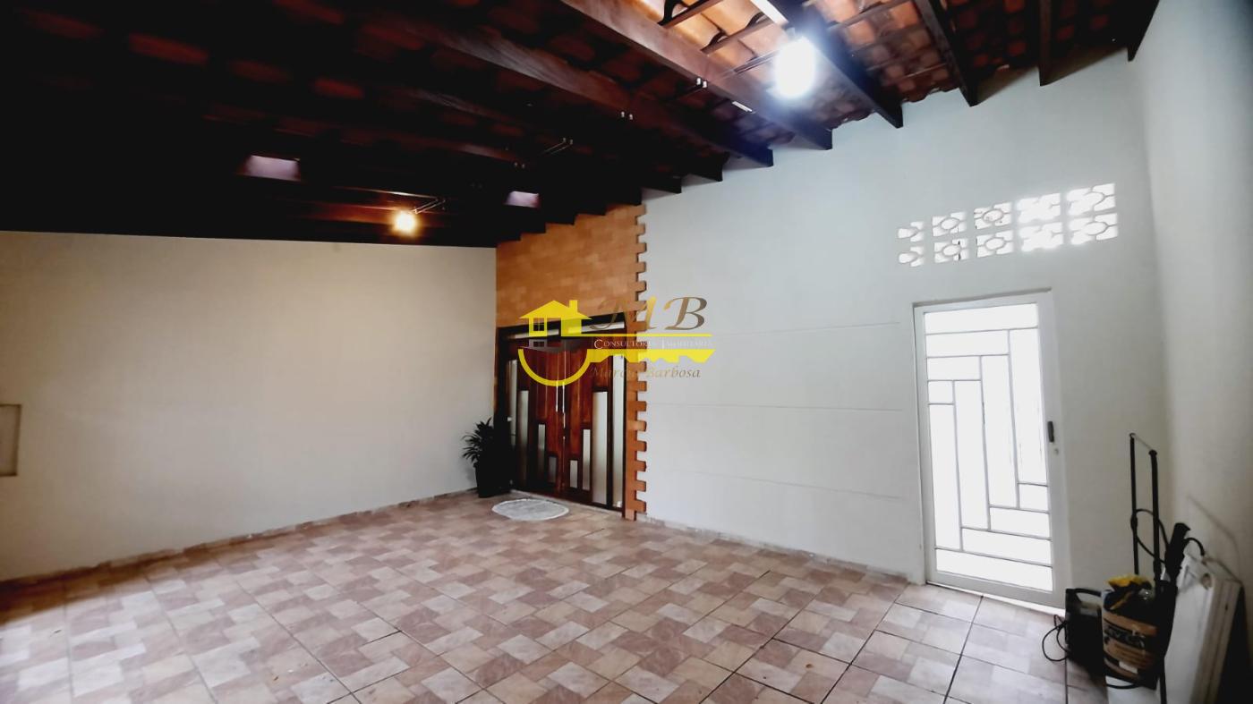 Casa à venda com 2 quartos, 126m² - Foto 2