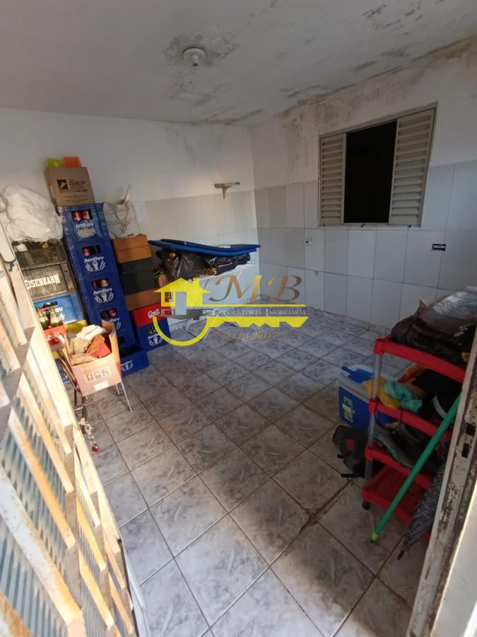 Casa à venda com 5 quartos, 218m² - Foto 9