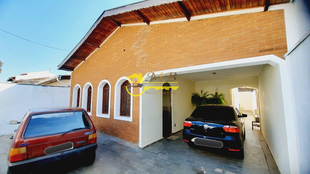 Casa à venda com 3 quartos, 250m² - Foto 2