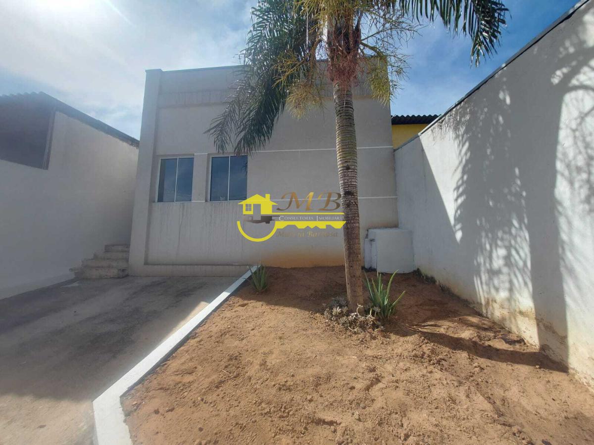 Casa à venda com 3 quartos, 180m² - Foto 1