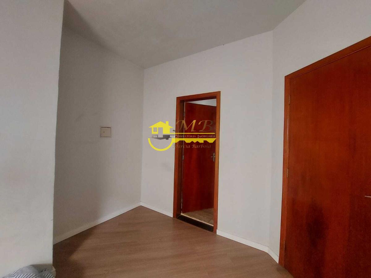 Casa à venda com 3 quartos, 180m² - Foto 16