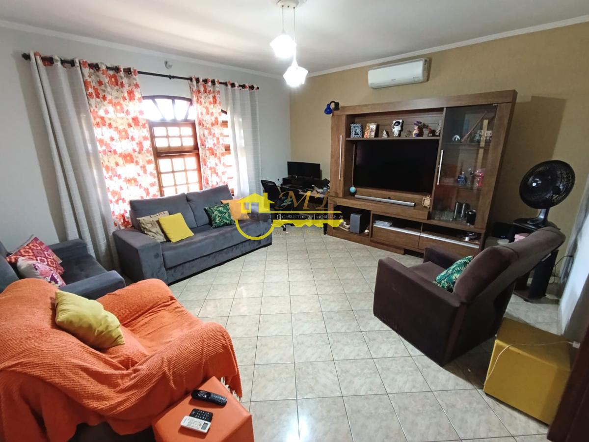 Casa à venda com 3 quartos, 360m² - Foto 4