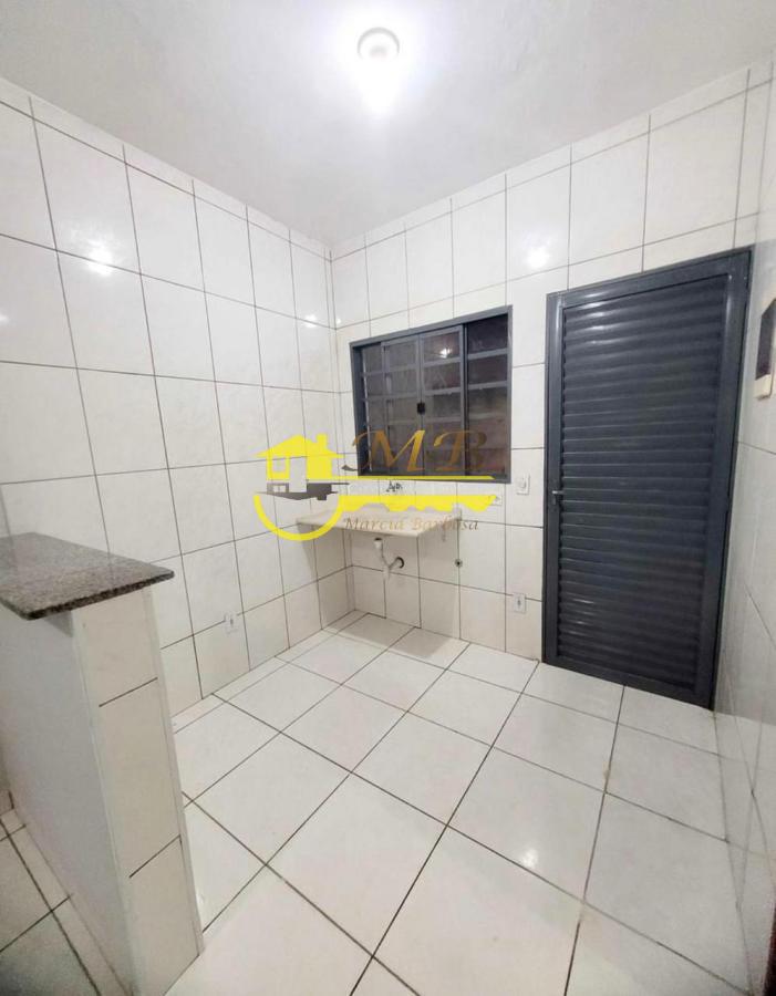 Casa à venda com 1 quarto, 350m² - Foto 7