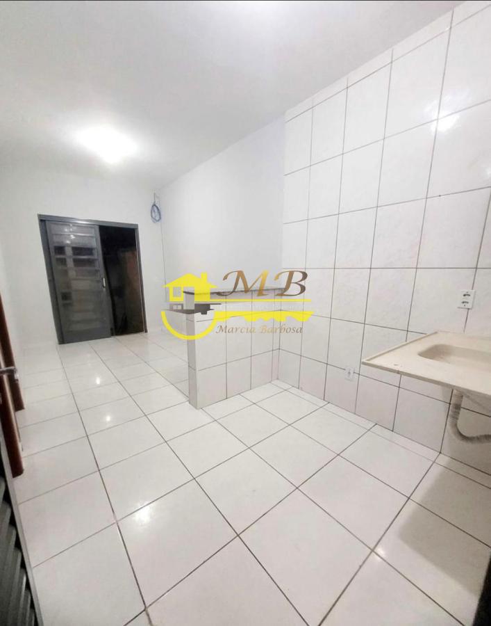 Casa à venda com 1 quarto, 350m² - Foto 8