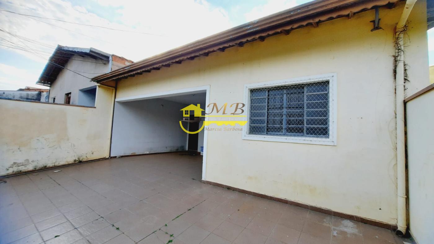 Casa à venda com 3 quartos, 250m² - Foto 3