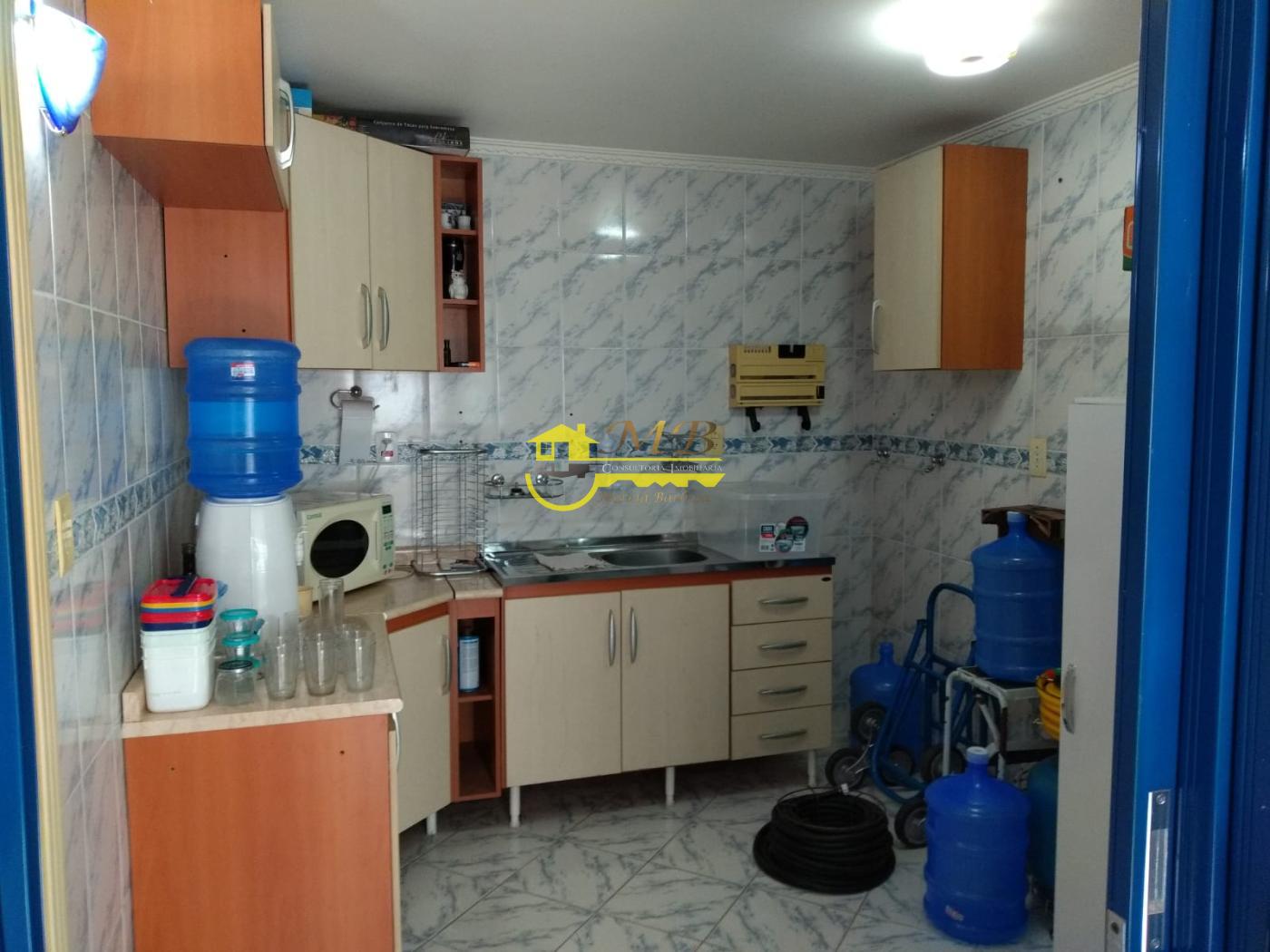 Casa à venda com 1 quarto, 320m² - Foto 5