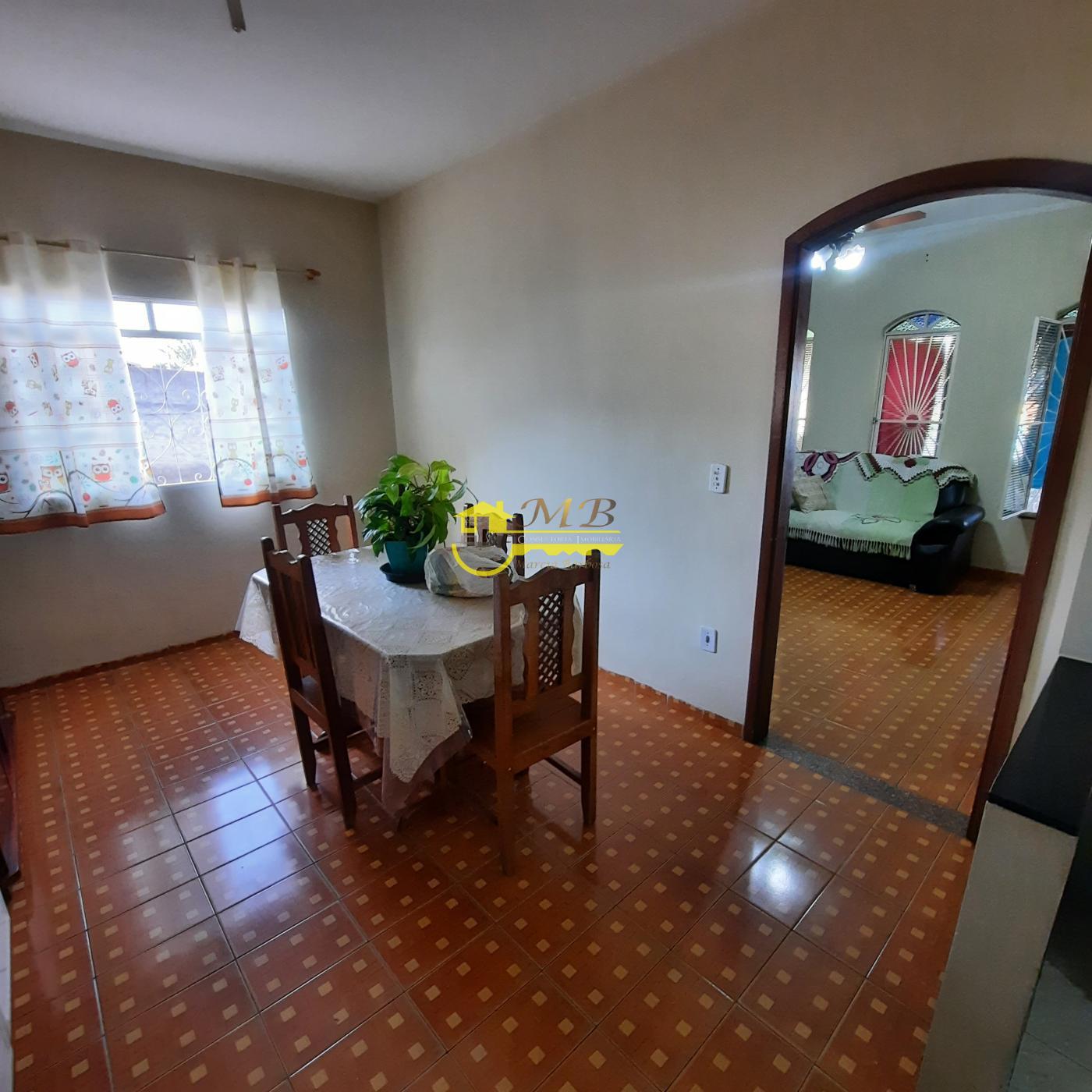 Casa à venda com 2 quartos, 350m² - Foto 5