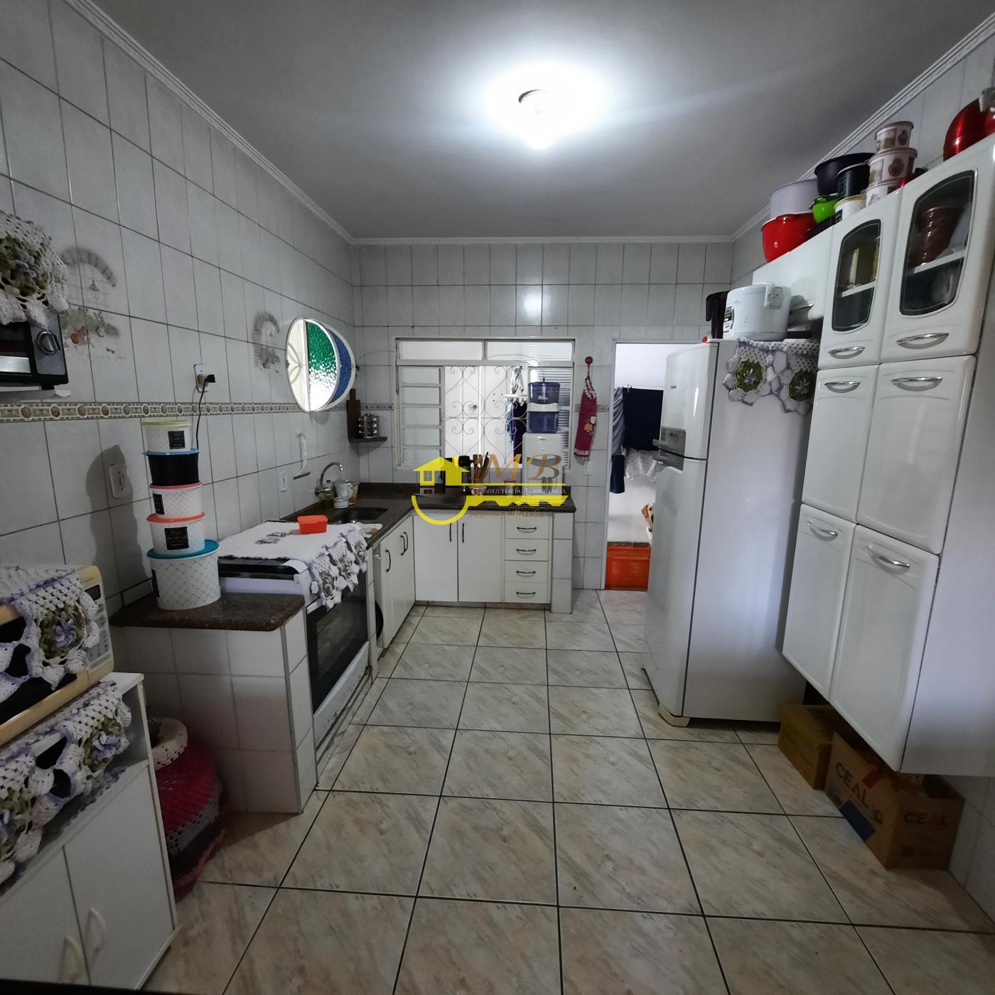 Casa à venda com 2 quartos, 350m² - Foto 10