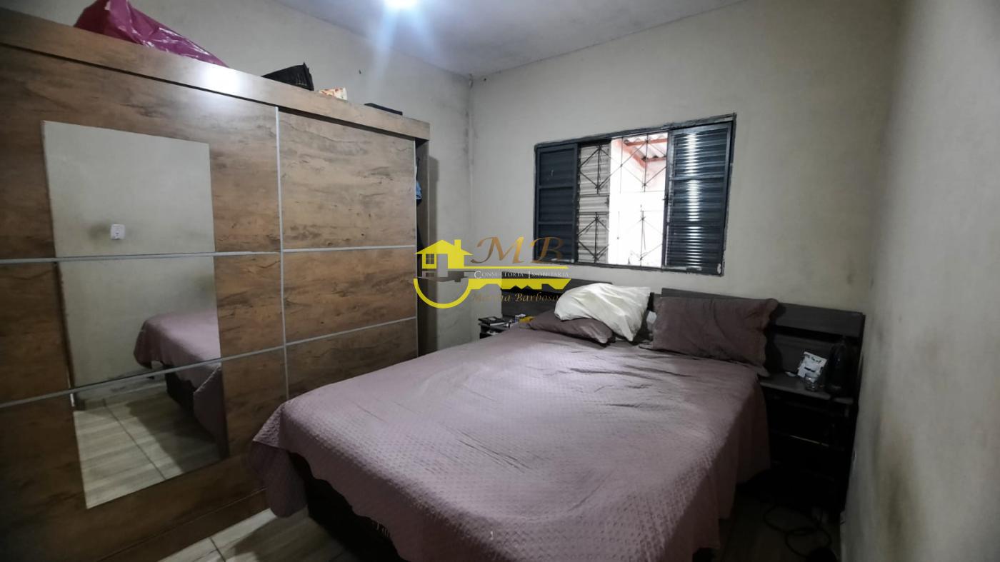 Casa à venda com 3 quartos, 200m² - Foto 8