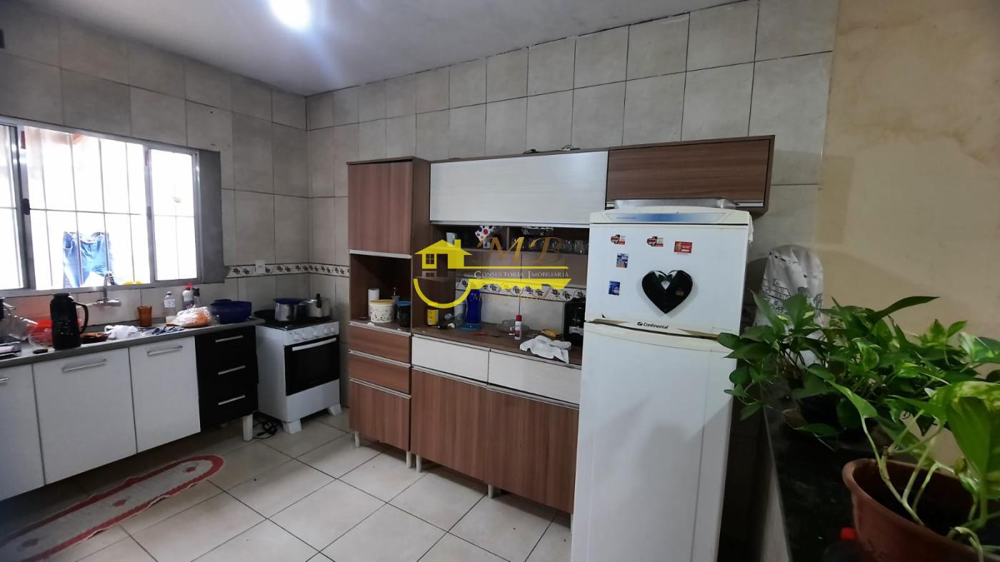 Casa à venda com 3 quartos, 200m² - Foto 6