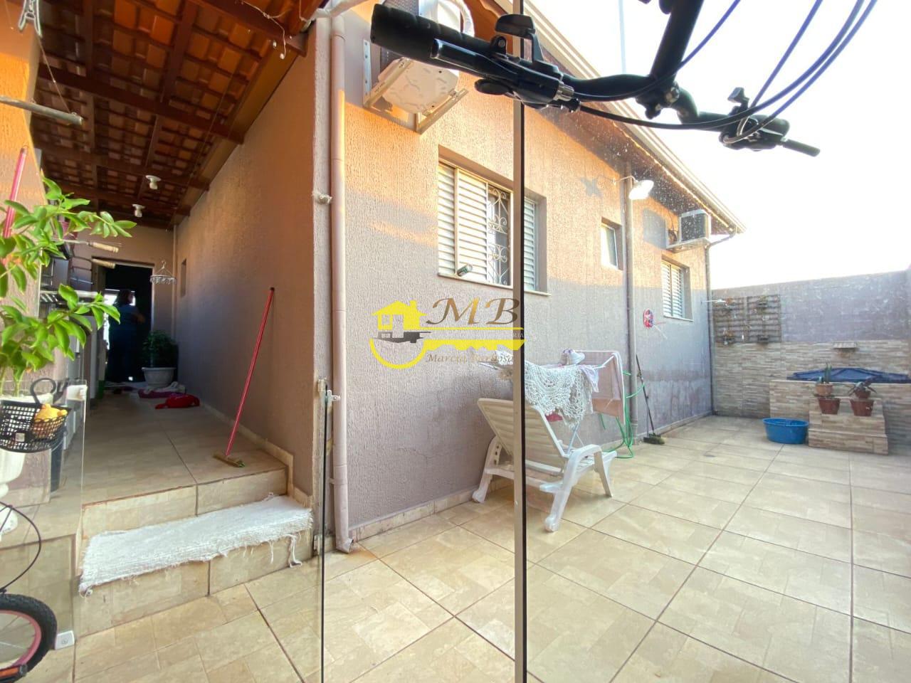 Casa à venda com 4 quartos, 360m² - Foto 3