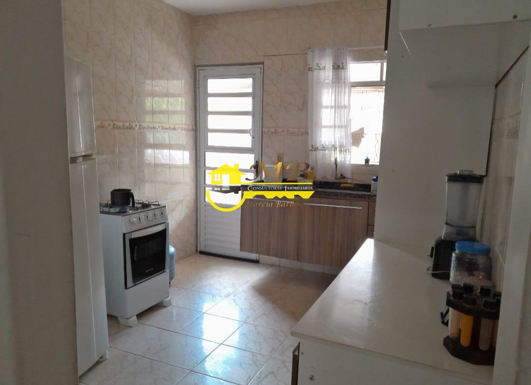 Casa à venda com 3 quartos, 300m² - Foto 8