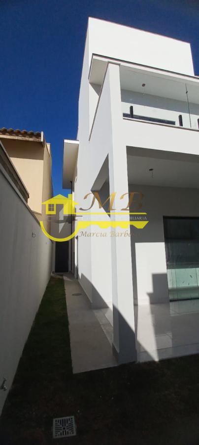 Casa à venda com 3 quartos, 250m² - Foto 3