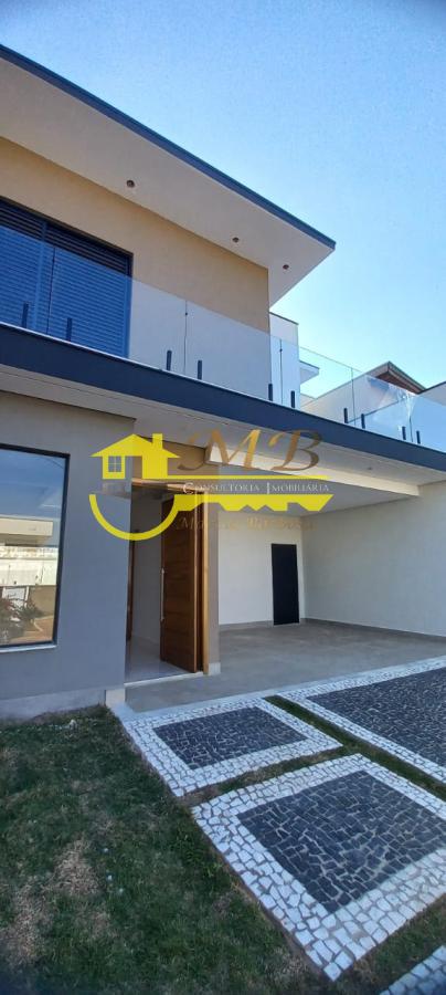 Casa à venda com 3 quartos, 250m² - Foto 1