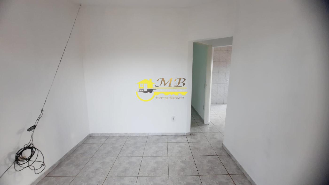 Casa para alugar com 2 quartos, 60m² - Foto 8